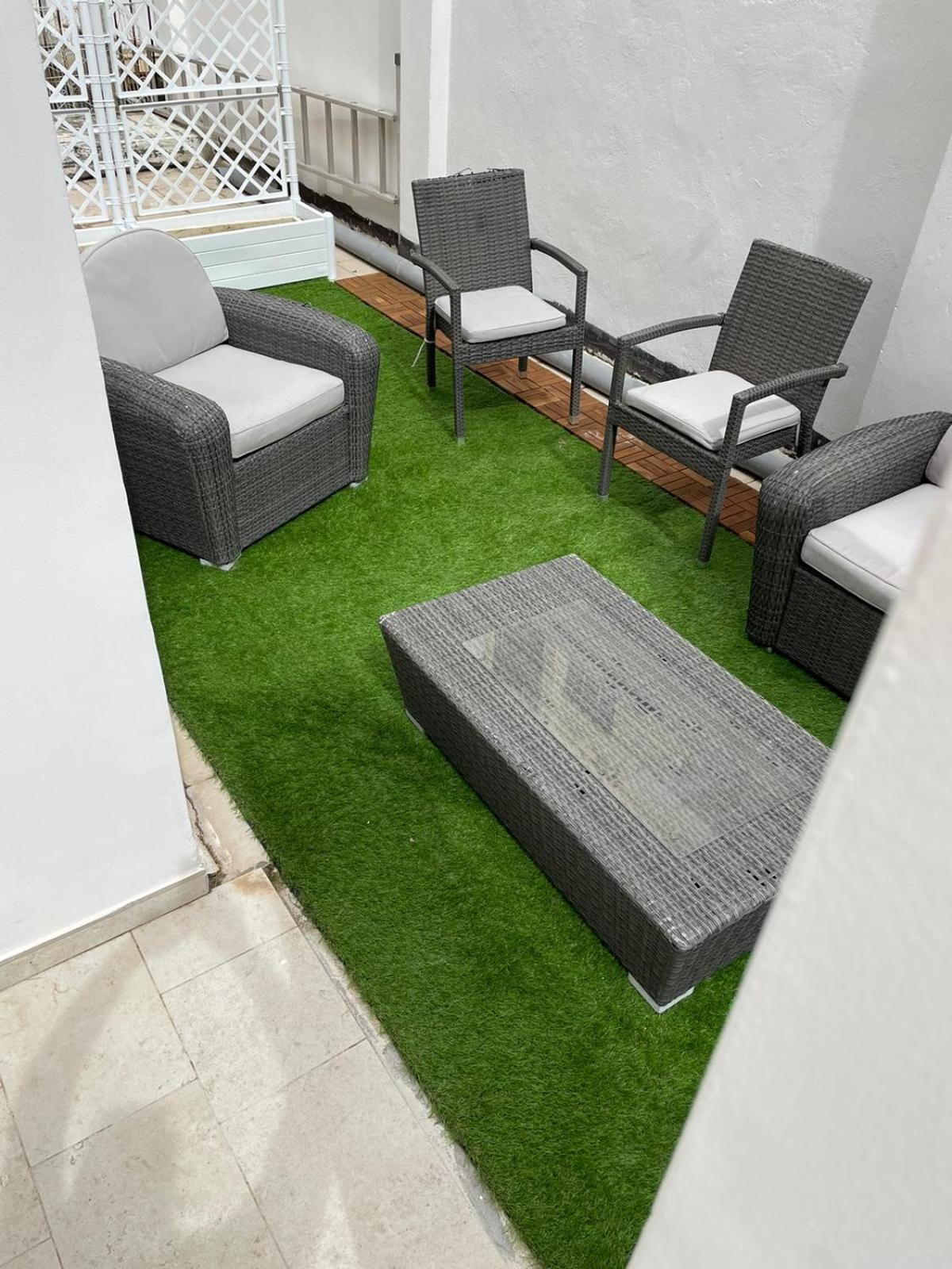 Andrea'S 12 Apartment Bari Luaran gambar