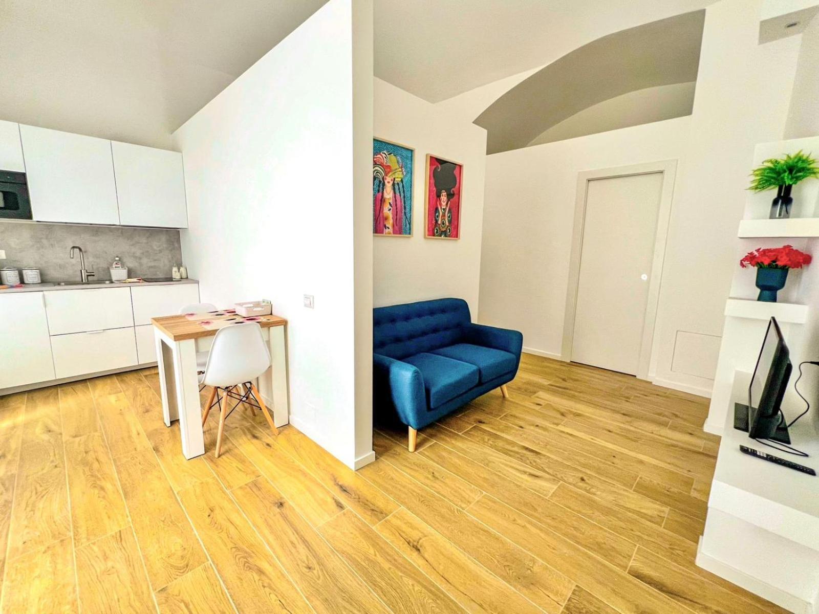 Andrea'S 12 Apartment Bari Luaran gambar